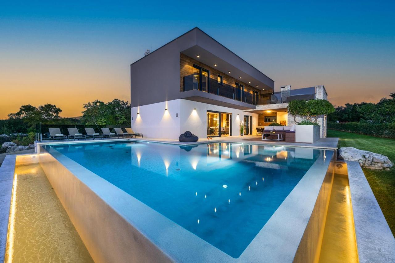Villa Memory Raša Kültér fotó