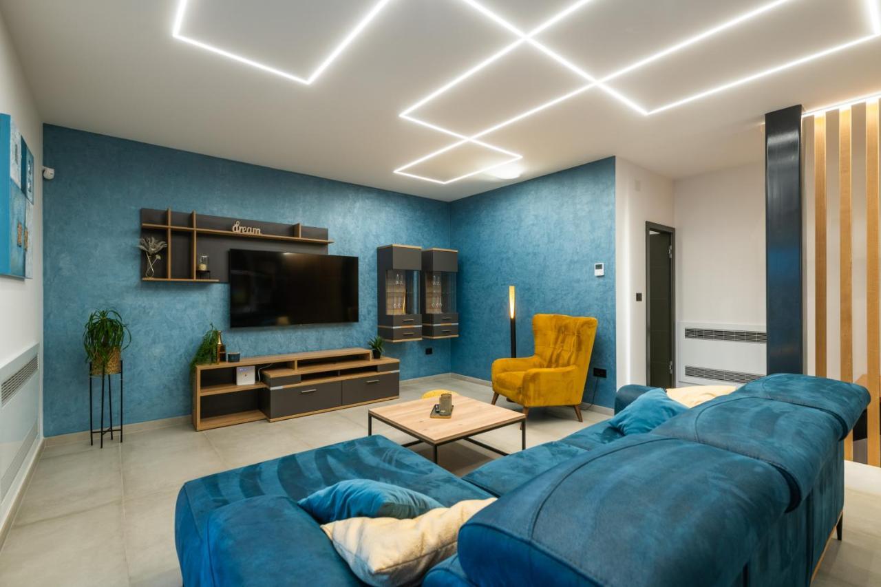 Villa Memory Raša Kültér fotó