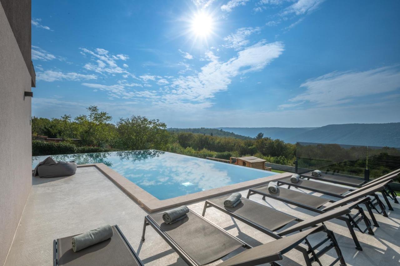 Villa Memory Raša Kültér fotó